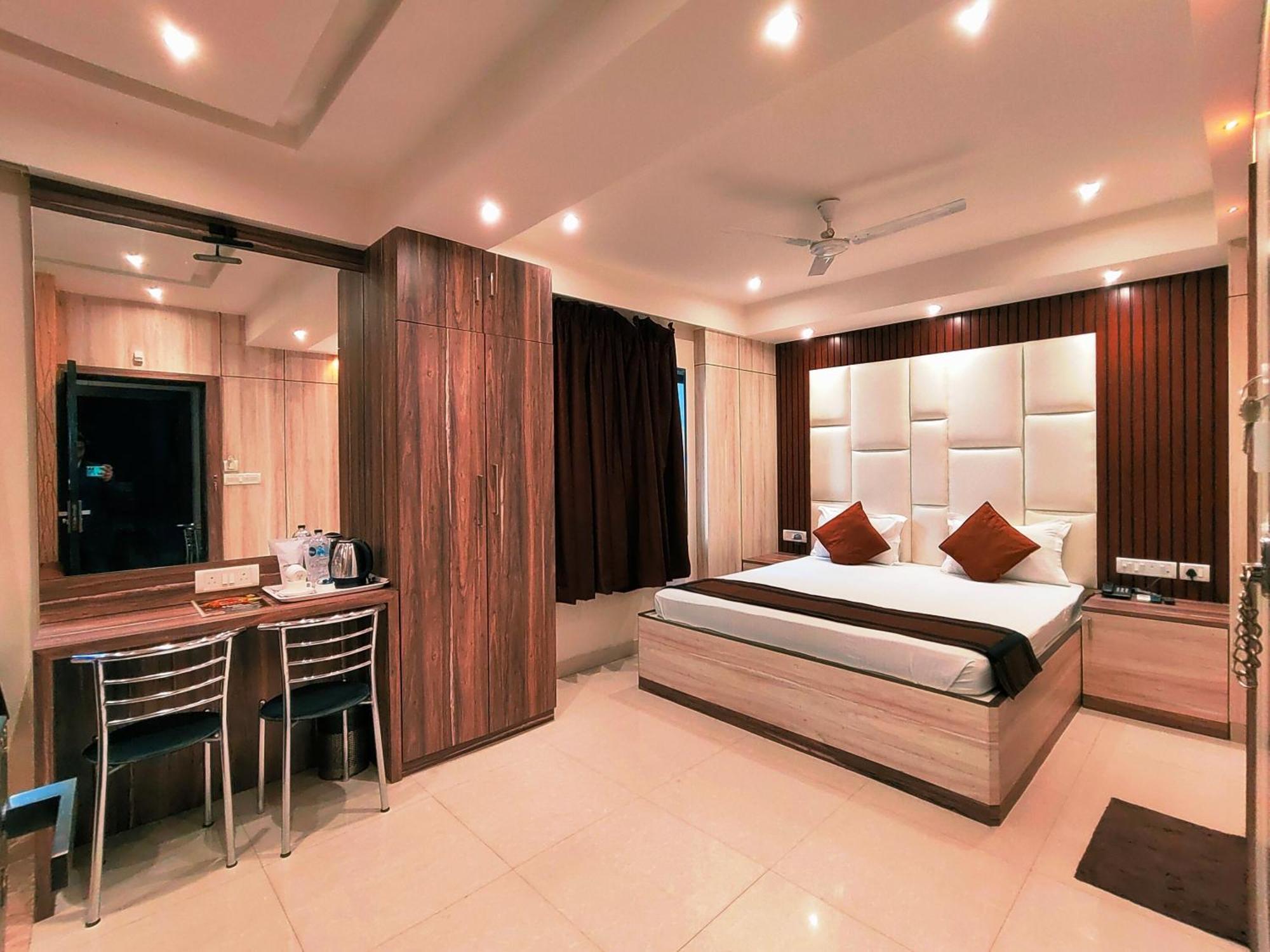 Hotel Steam Колката Екстер'єр фото